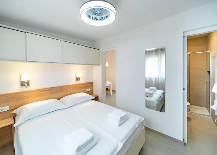 Apartman Arti Homes Rab Banjol - Two Bedroom With Terrace Arti 3